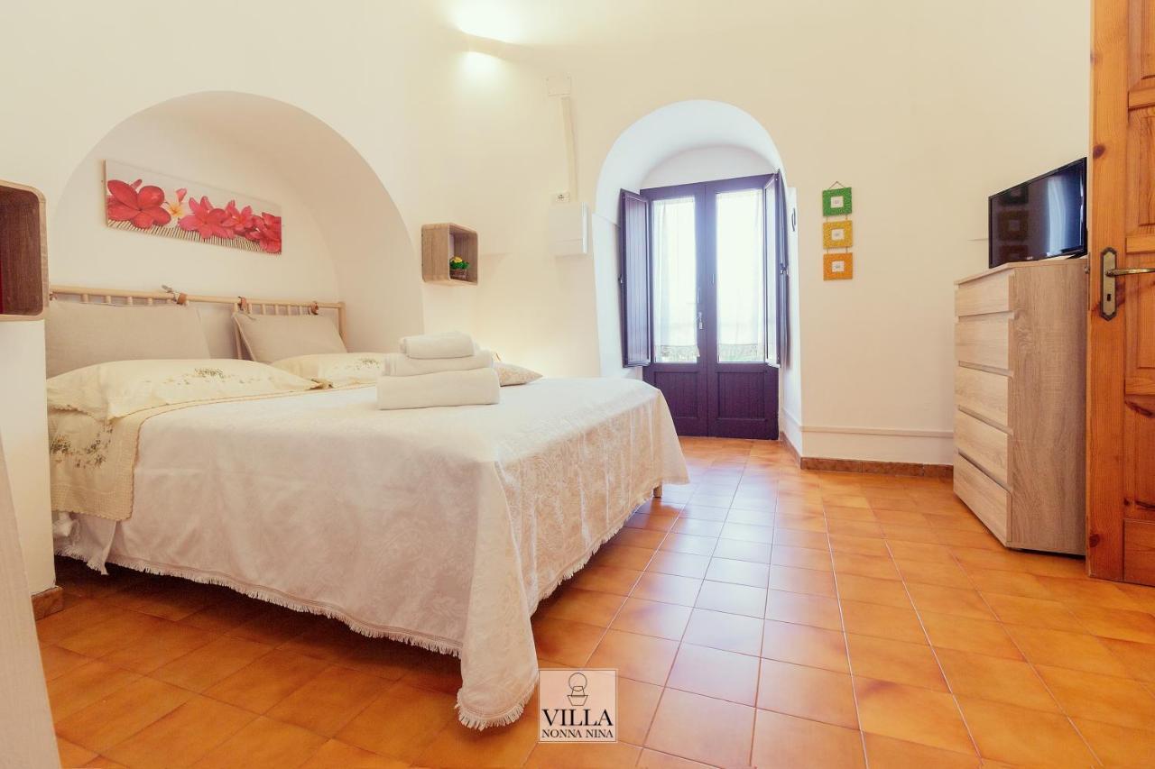 Villa Nonna Nina By La Puglia In Un Trullo Locorotondo Bagian luar foto